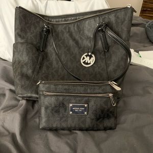 Michael Kors purse